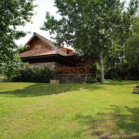 Bed & Breakfast Pajta 2*