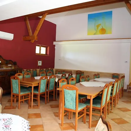 Pajta Frühstückspension