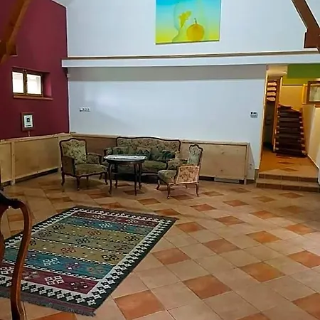 Bed & Breakfast Pajta Garáb